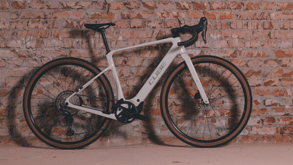 Cube Nuroad Hybrid C:62 Race 400X desertstone´n´green